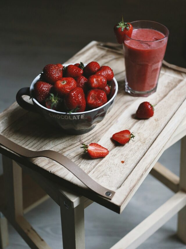 Energizing Berry Burst Smoothie Bowl