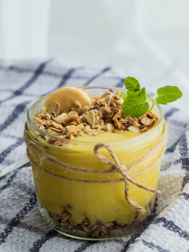 Delightful Gingerbread Banana Custard Pot Recipe